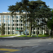 Les immeubles ds années 1950 à 1970 (ici le siège de la Vaudoise assurances à Lausanne): une qualité architecturale à préserver lors des rénovations. 
