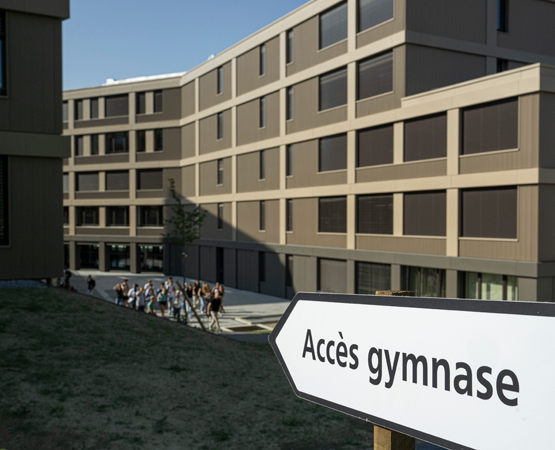 En chiffres ronds, le Canton de Vaud compte 19’000 apprentis et 14’000 gymnasiens. Cela contredit la présupposée domination de la voie académique. ARC Jean-Bernard Sieber