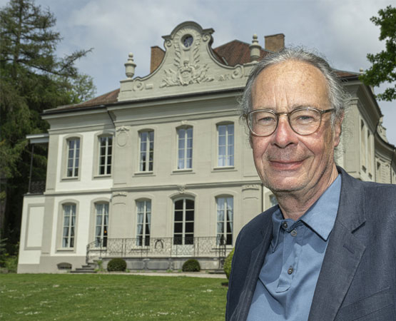 ARC Jean-Bernard Sieber Alberto Corbella, conservateur cantonal des monuments et des sites: «L’isolation massive, le remplacement systématique, la simplification des façades mènent à une banalisation progressive du paysage bâti.»