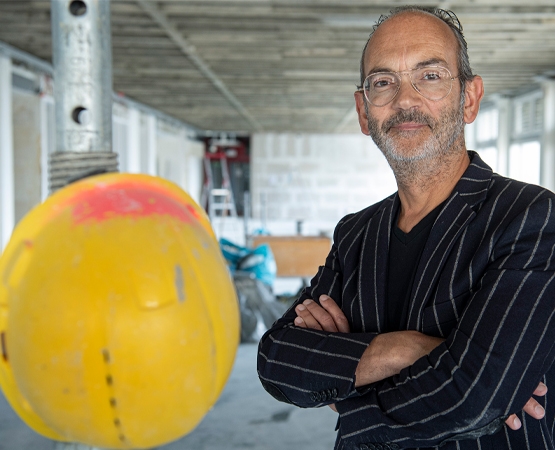 L’architecte cantonal Emmanuel Ventura: «Le MCBA s’intègre parfaitement dans la ville.» ARC Jean-Bernard Sieber